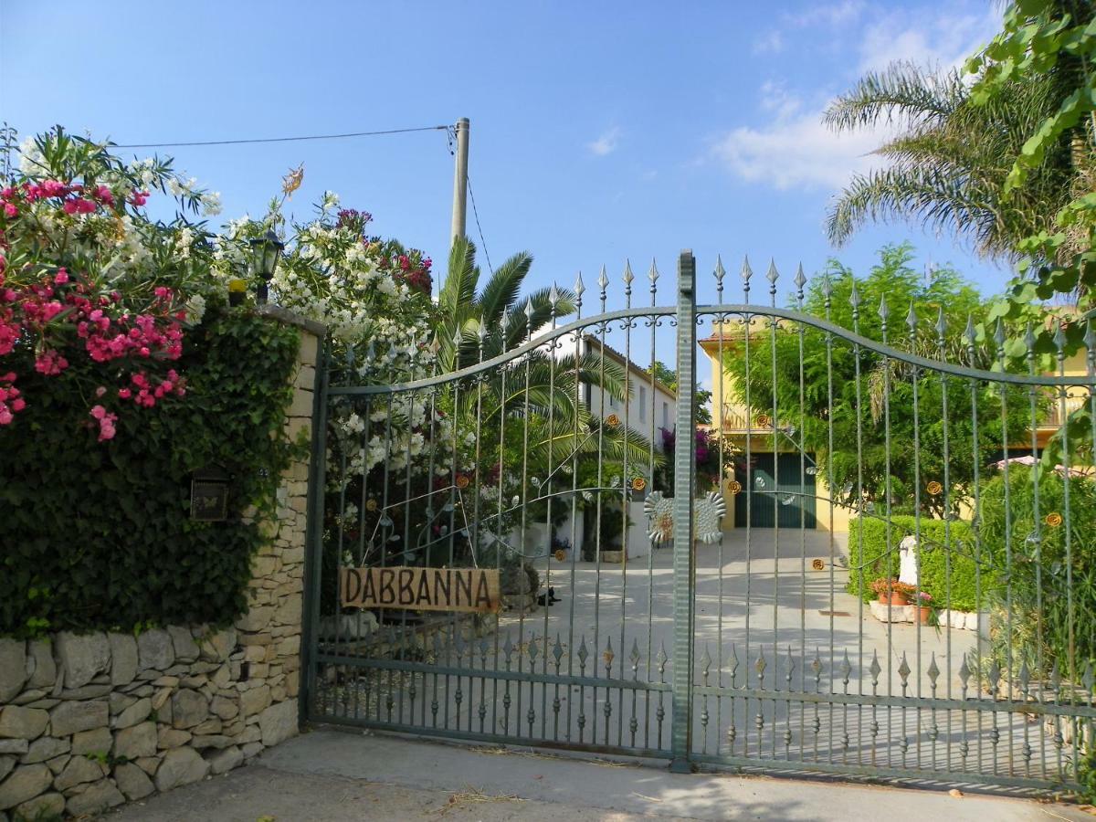Dabbanna Guest House Chiaramonte Gulfi Exterior photo